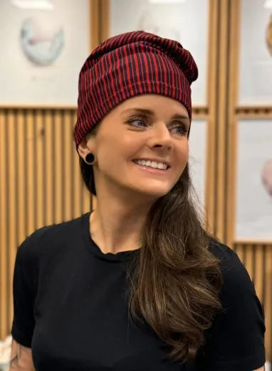 Multifunktionstuch mit Färöer Muster - rot / schwarz