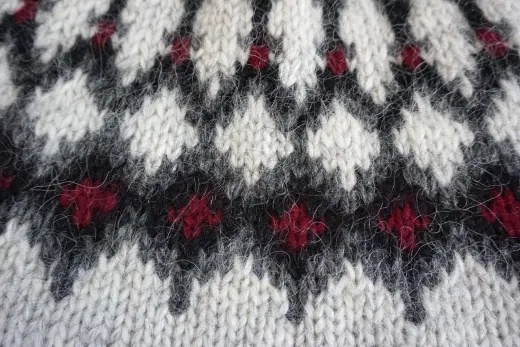 Herren Islandpullover - handgestrickter Lopapeysa - hellgrau kombi