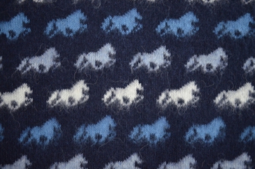 Isländische Wolldecke Tagesdecke Islandpferde - Blau