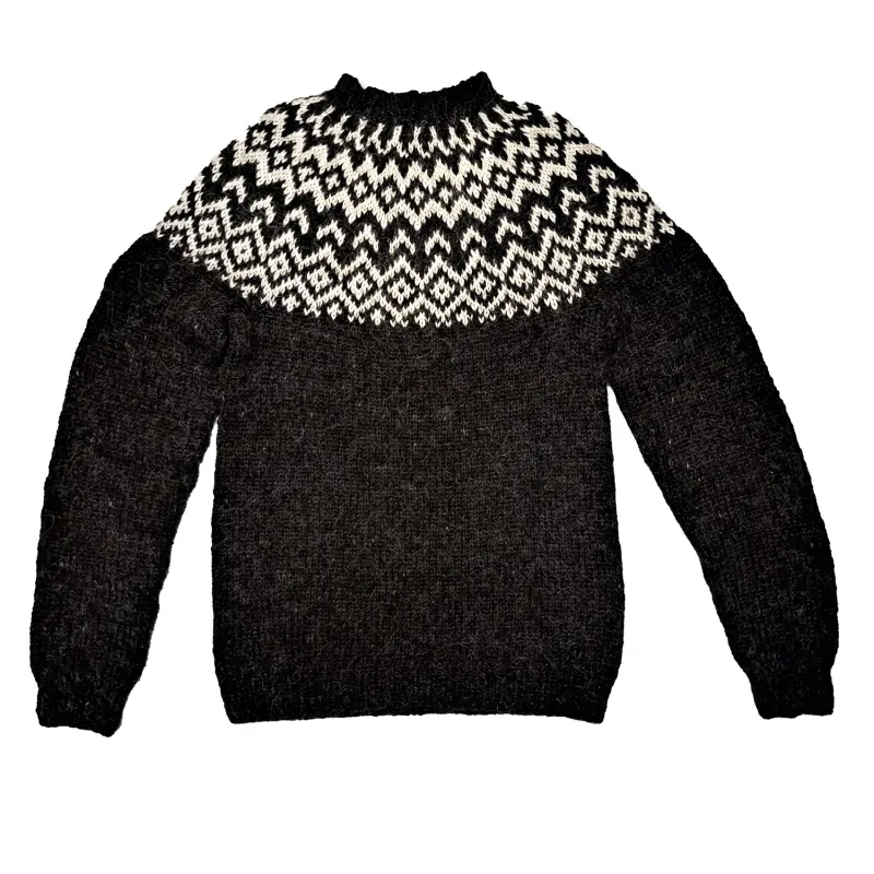 Handgestrickter Islandpullover - Farbe schwarz / weiß