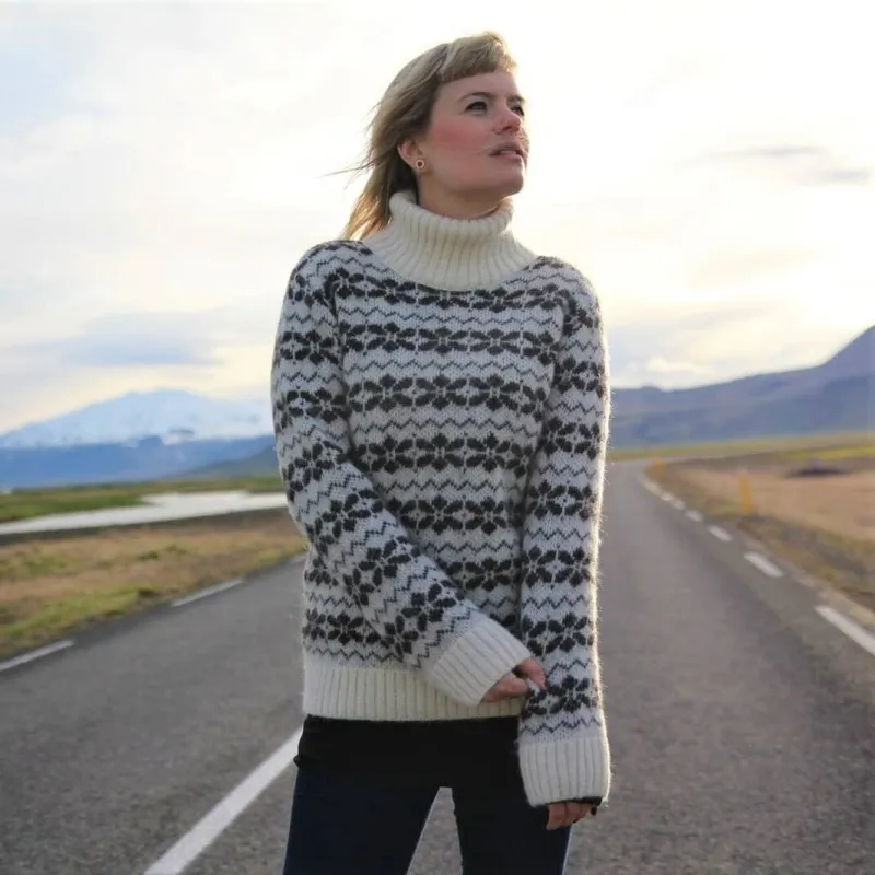 Rollkragenpullover Wollpullover - weiss/schwarz