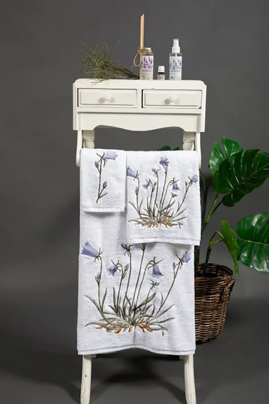 Gästehandtuch - Flora Islands - Glockenblume - Größe 40 x 70 cm